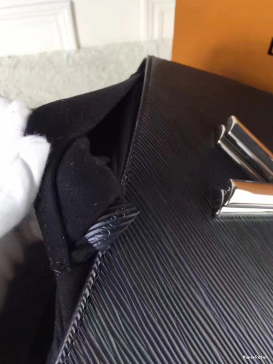 Louis TWIST Vuitton 0729